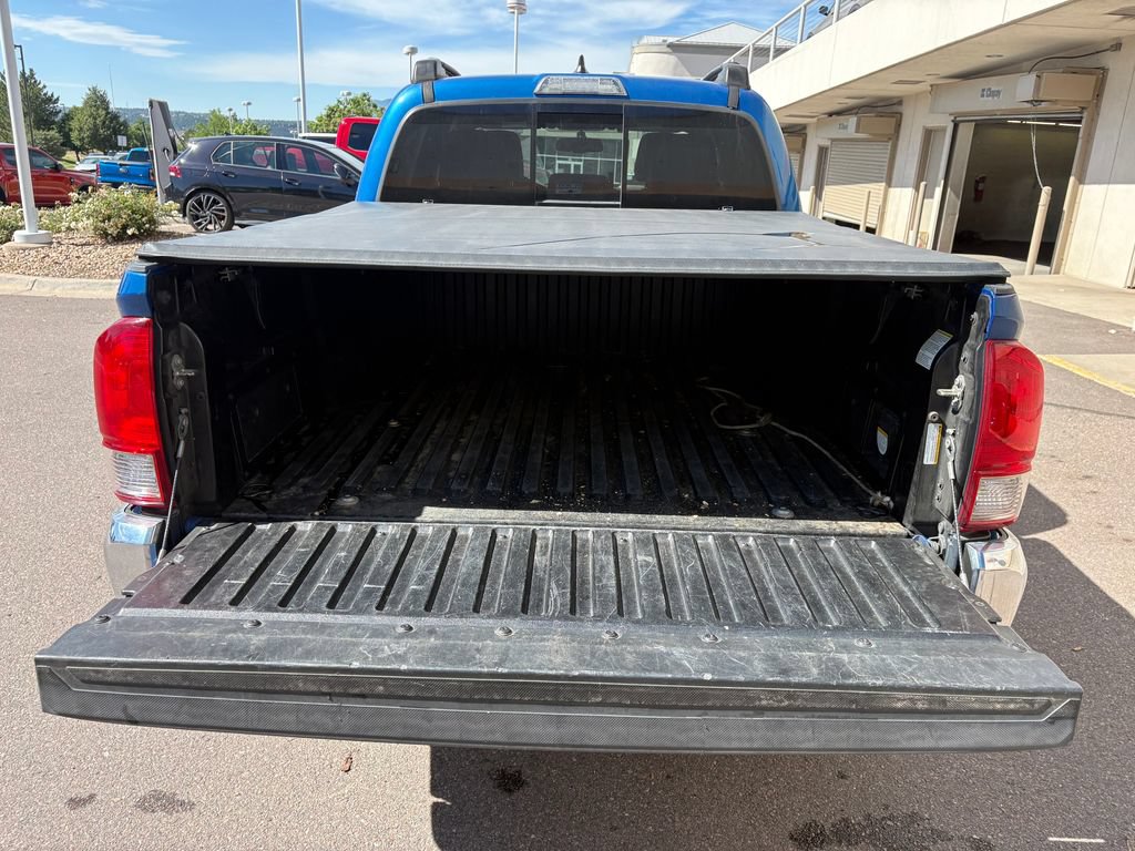 Used 2017 Toyota Tacoma TRD Off-Road w/ Tow Package RWD image 28