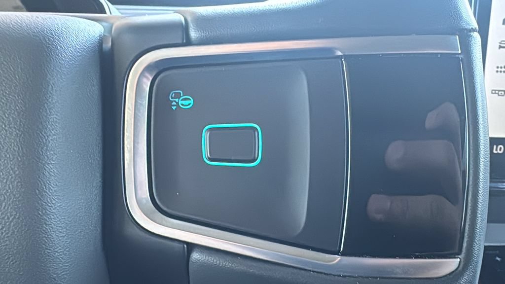 Certified 2025 Ford Expedition Active AWD/4WD image 13