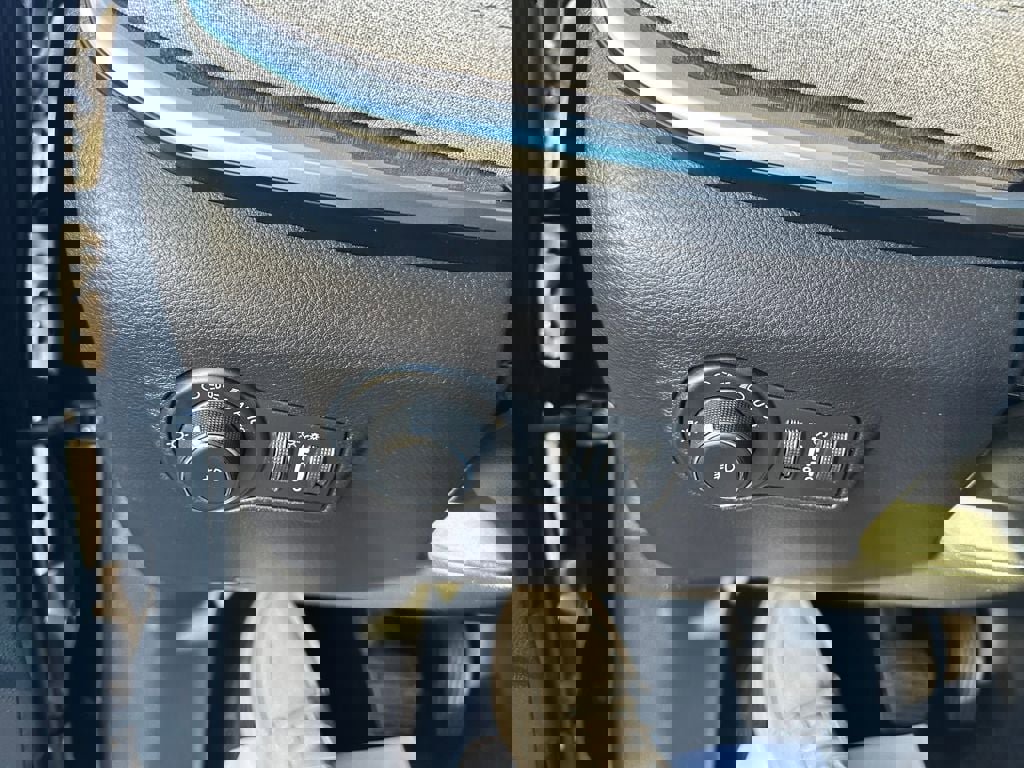 Used 2022 Jeep Compass Latitude image 11