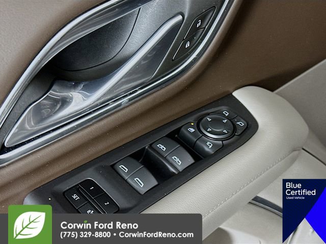 Used 2024 Chevrolet Suburban Z71 w/ Luxury Package image 22