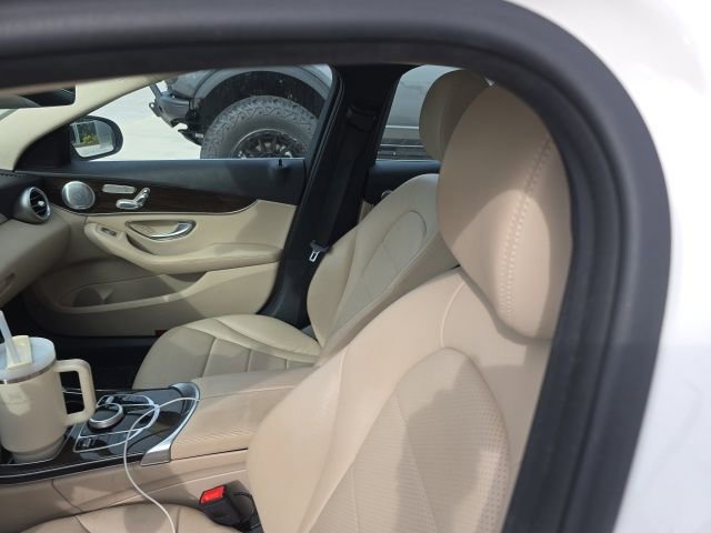 Used 2021 Mercedes-Benz C 300 Sedan image 7