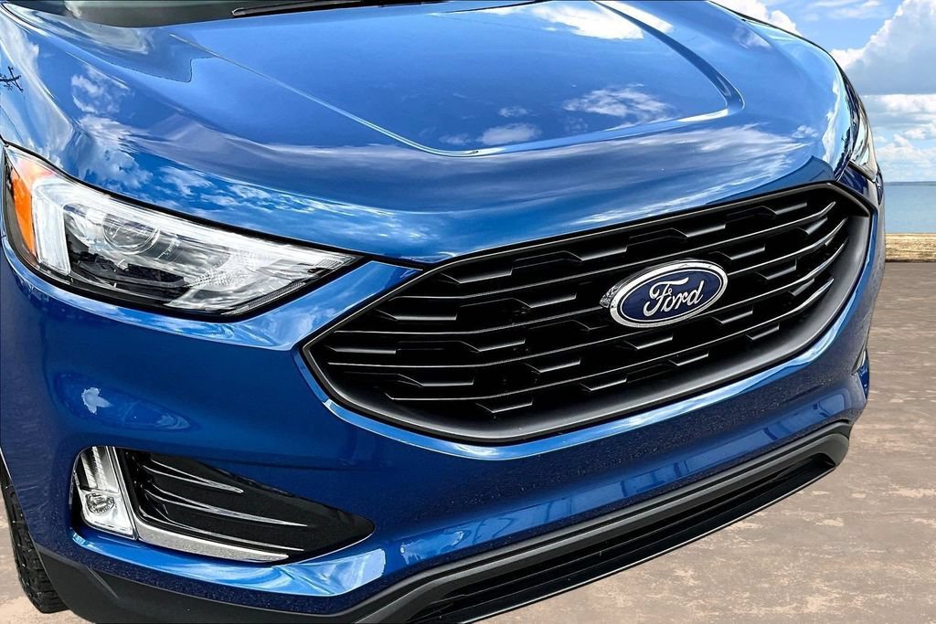 Certified 2024 Ford Edge SEL w/ Sport Appearance Package AWD/4WD image 34