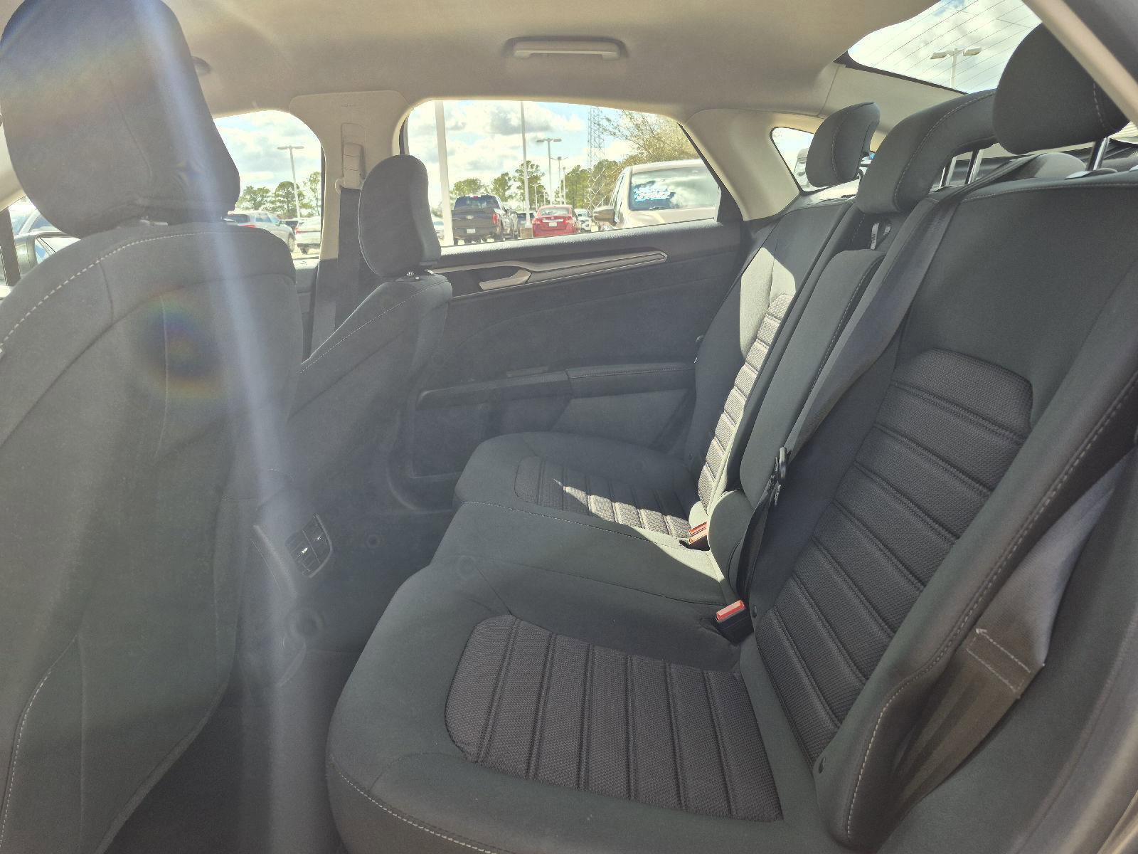 Certified 2020 Ford Fusion SE image 23