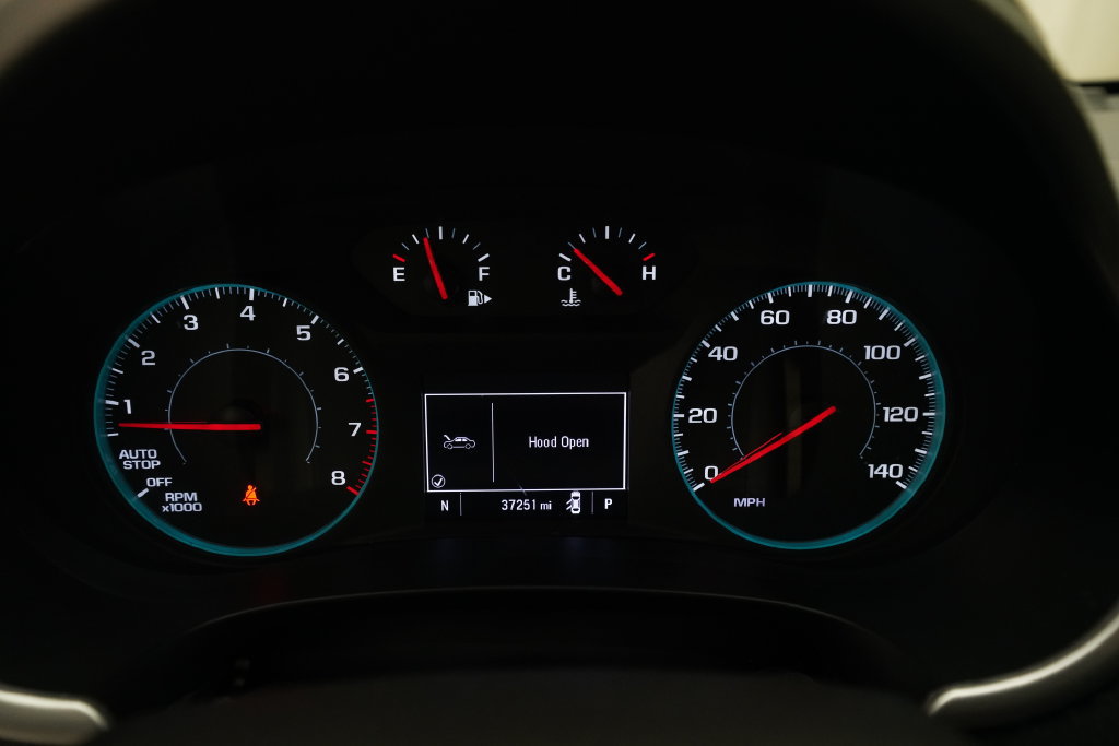 Used 2025 Chevrolet Malibu LT FWD image 2