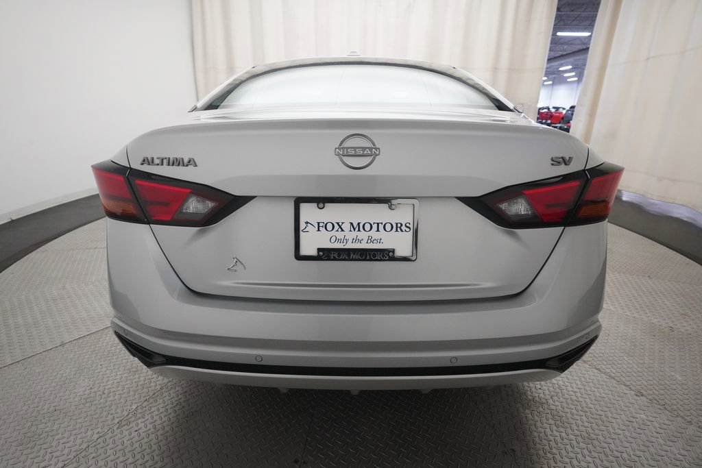 Used 2024 Nissan Altima 2.5 SV FWD image 25
