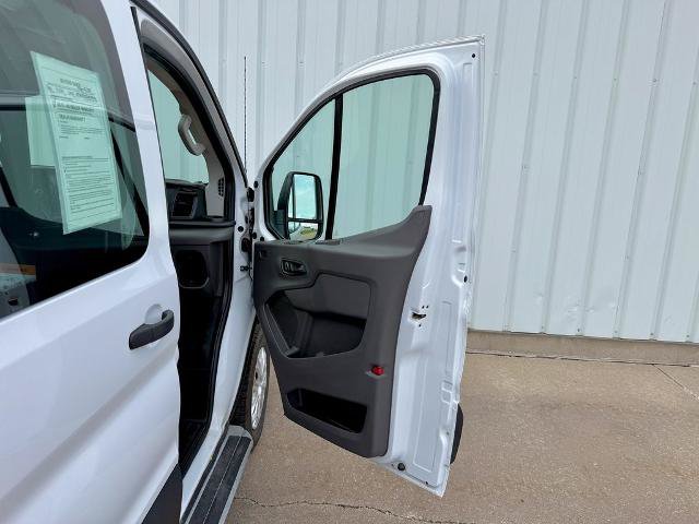 Certified 2025 Ford Transit 250 Low Roof w/ Exterior Upgrade Package RWD image 24