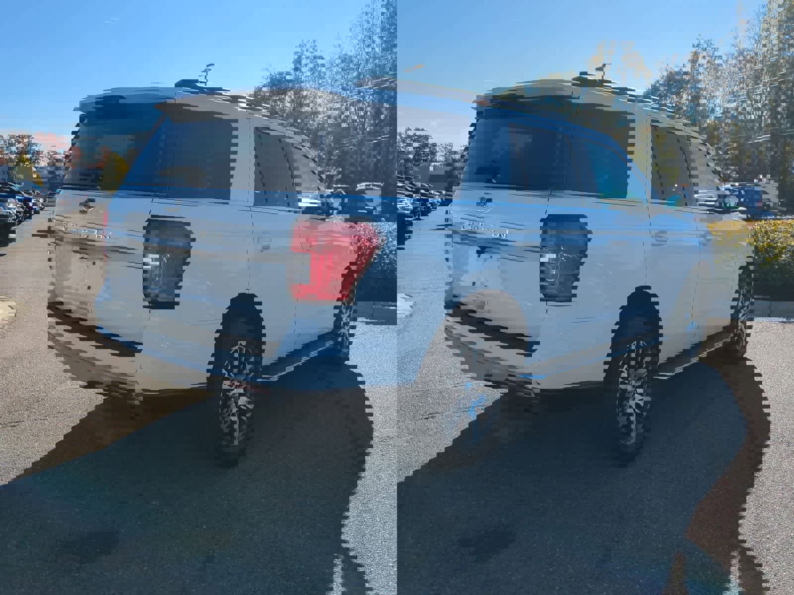 Certified 2022 Ford Expedition XLT image 8