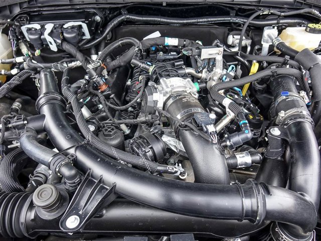 Certified 2025 Ford Bronco Outer Banks AWD/4WD image 33
