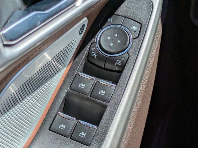 Certified 2022 Ford Explorer King Ranch w/ Premium Technology Package AWD/4WD image 25