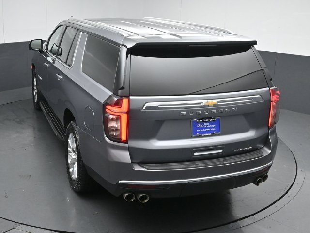 Used 2022 Chevrolet Suburban Premier AWD/4WD image 48