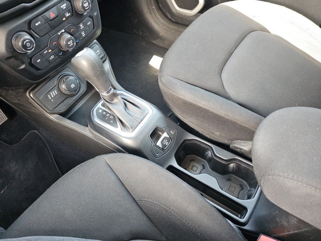 Used 2021 Jeep Renegade Sport w/ Sport Appearance Group AWD/4WD image 30