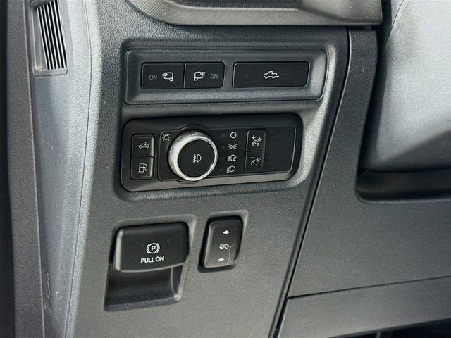 Certified 2022 Ford F150 Platinum w/ Equipment Group 701A High image 10