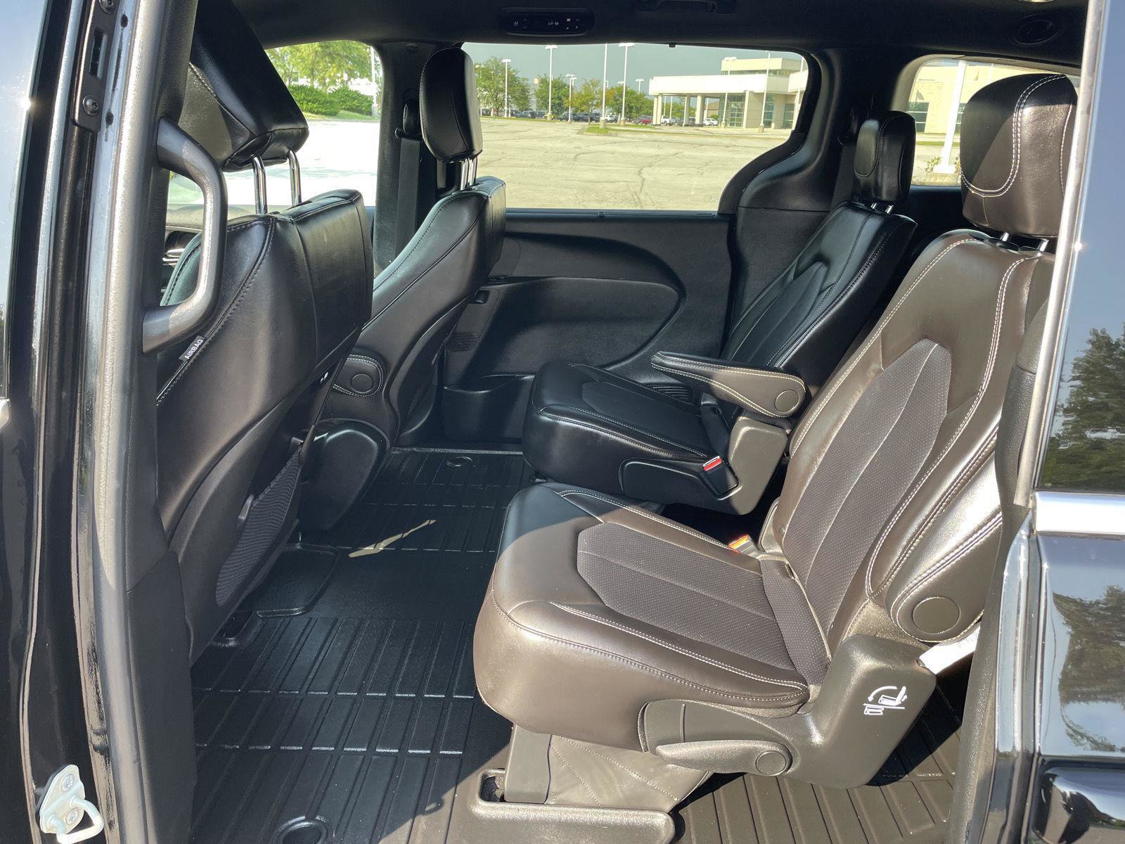 Used 2026 Chrysler Pacifica Select FWD image 20