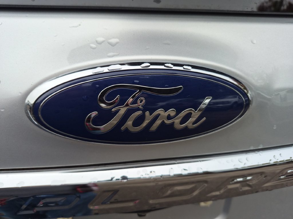Certified 2018 Ford Explorer Limited AWD/4WD image 38