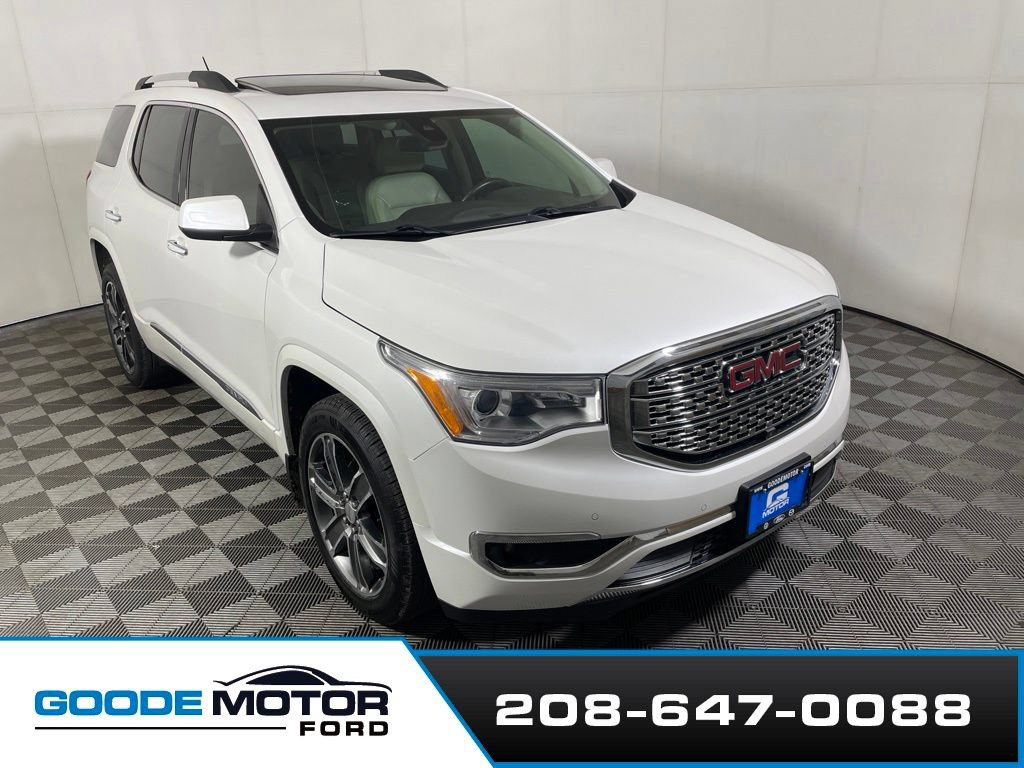 Used 2017 GMC Acadia Denali w/ Technology Package AWD/4WD image 1