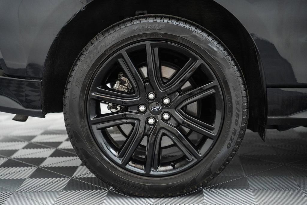 Certified 2024 Ford Edge ST-Line w/ Class II Trailer Tow Package AWD/4WD image 21