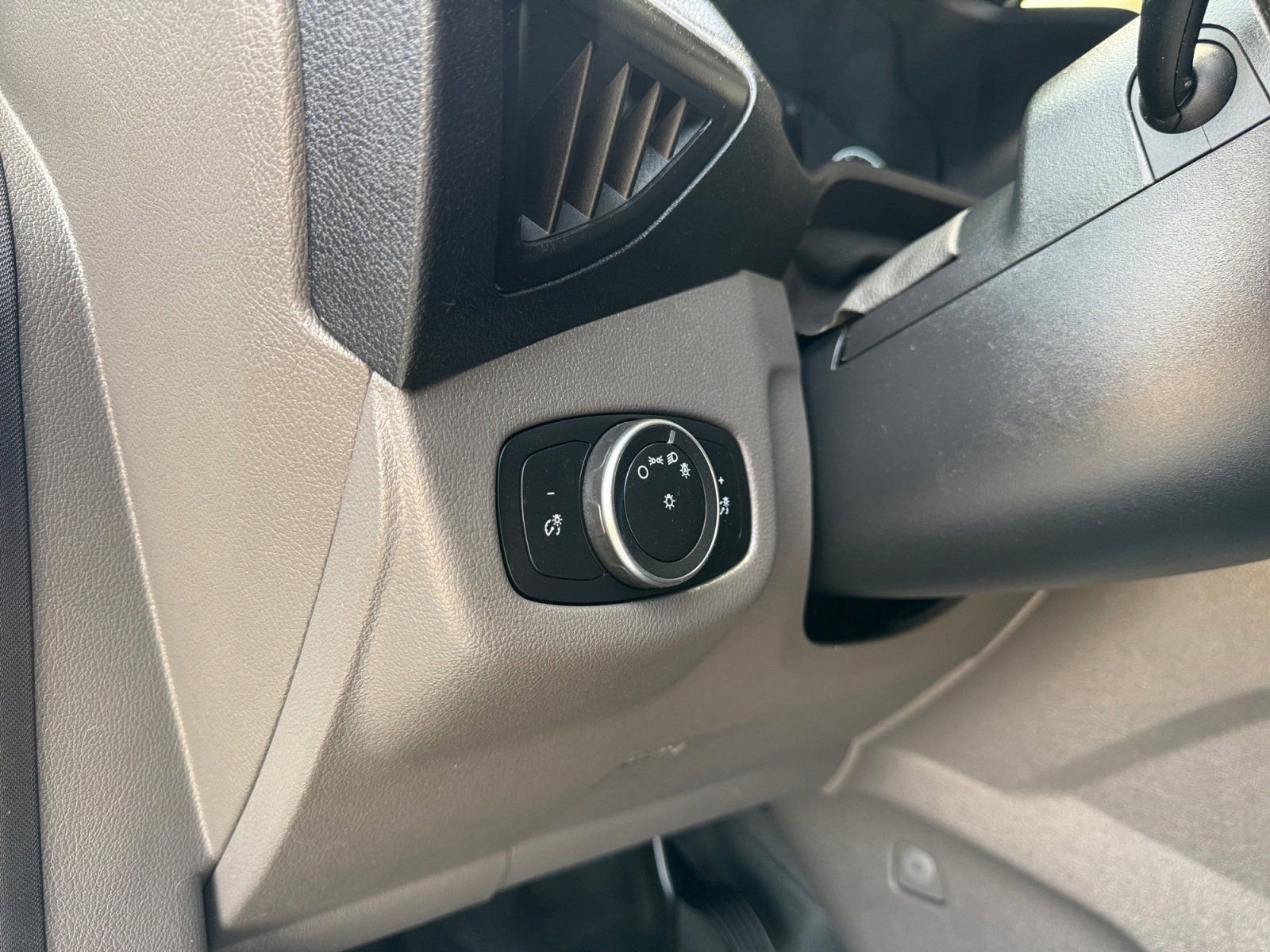 Certified 2022 Ford Transit Connect XL FWD image 20