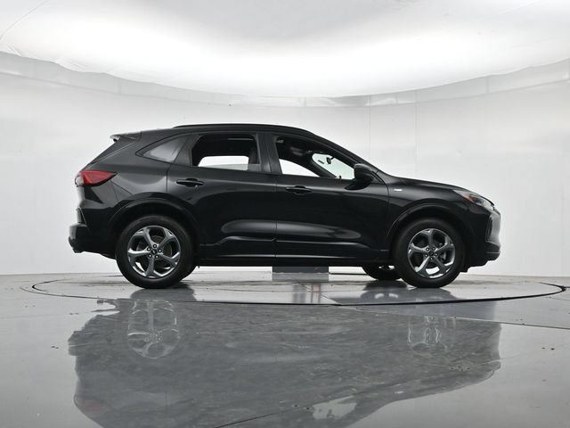 Certified 2024 Ford Escape ST-Line w/ Tech Pack #1 AWD/4WD image 36