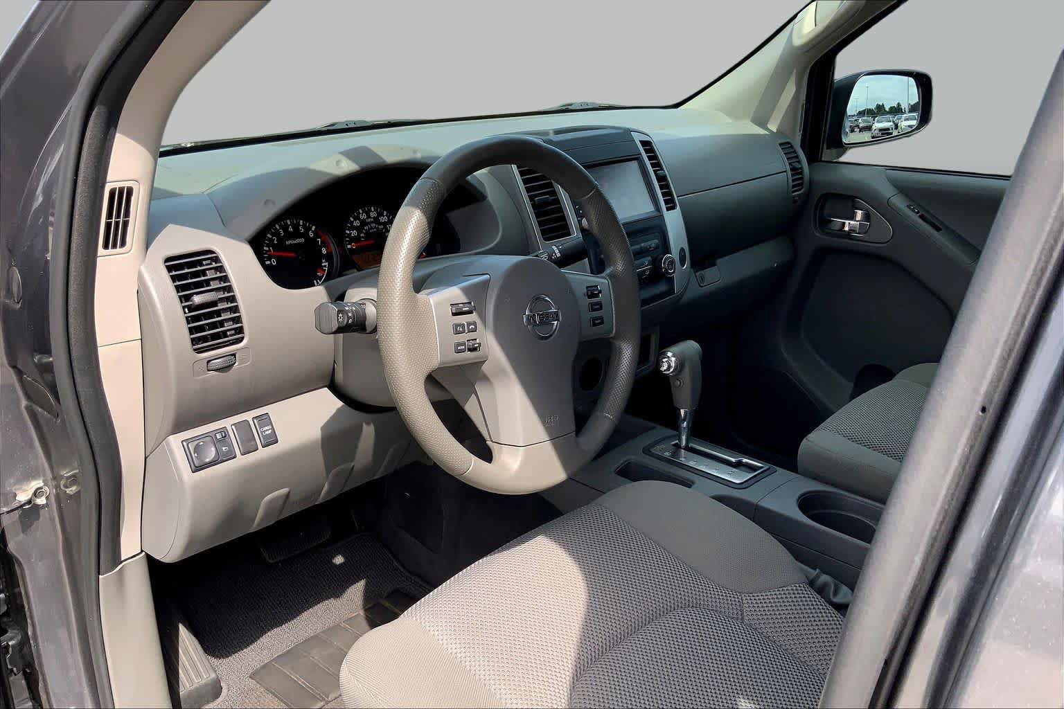 Used 2019 Nissan Frontier SV RWD image 17