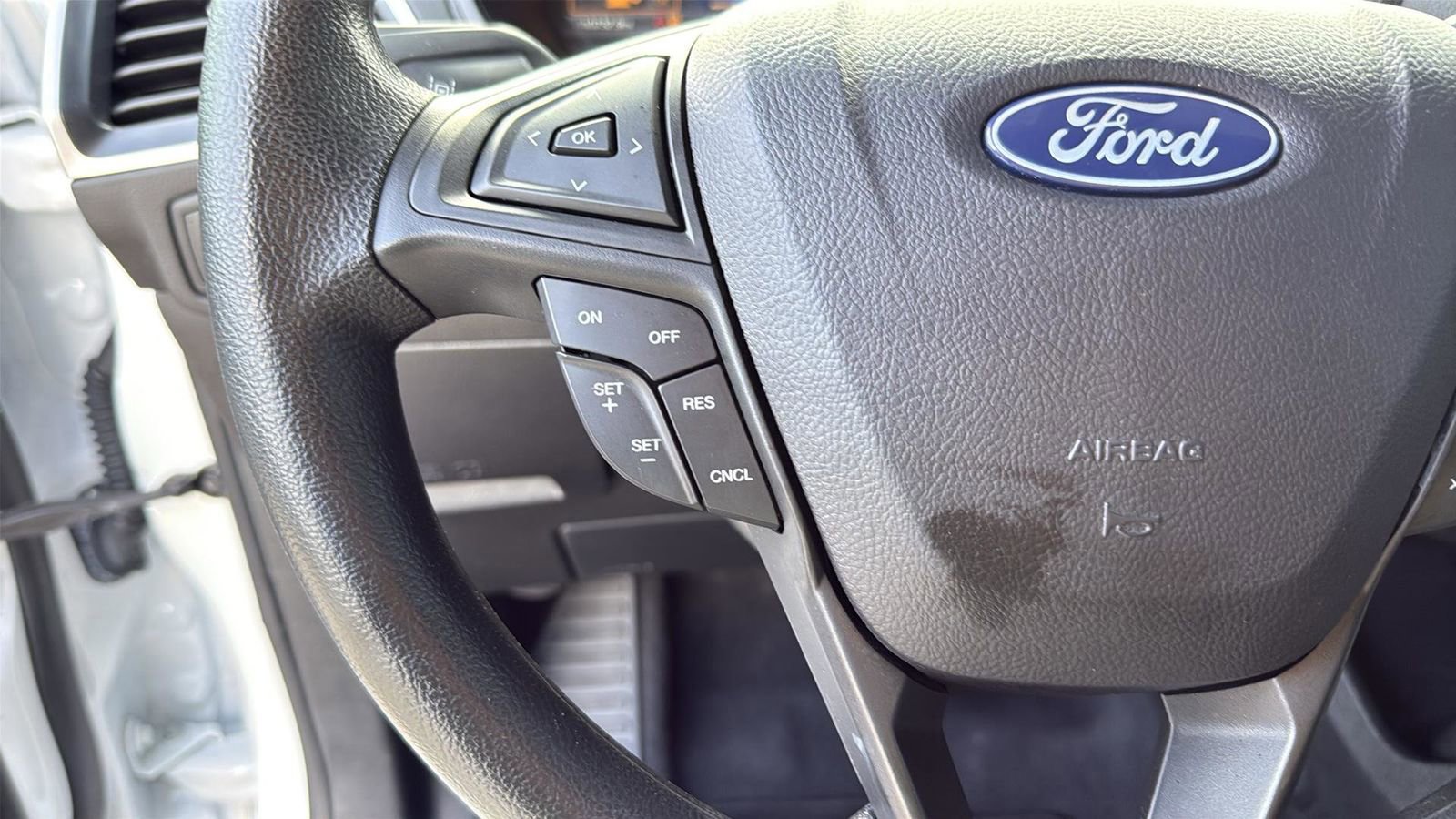 Certified 2024 Ford Edge SE w/ Black Appearance Package image 15