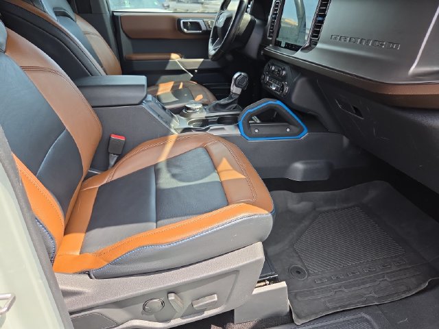 Certified 2022 Ford Bronco Outer Banks w/ Sasquatch Package AWD/4WD image 29