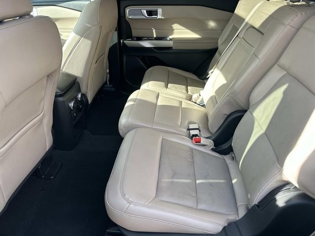 Certified 2021 Ford Explorer Limited w/ Hybrid Equipment Group 310A image 11