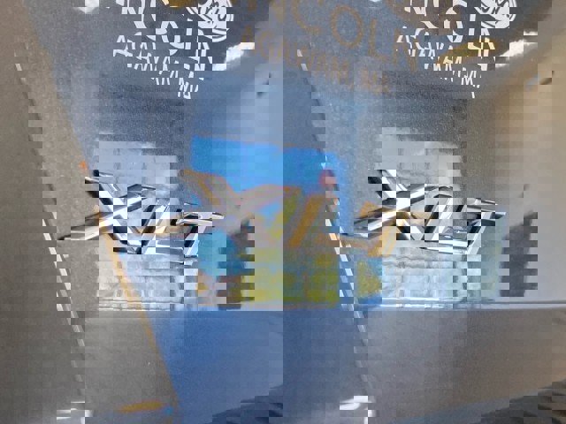 Certified 2022 Ford Explorer XLT w/ Equipment Group 202A image 8