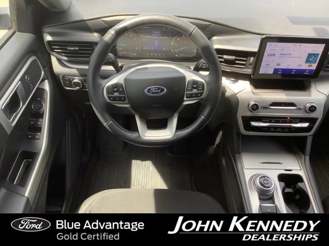 Certified 2023 Ford Explorer XLT w/ Class IV Trailer Tow Package AWD/4WD image 11