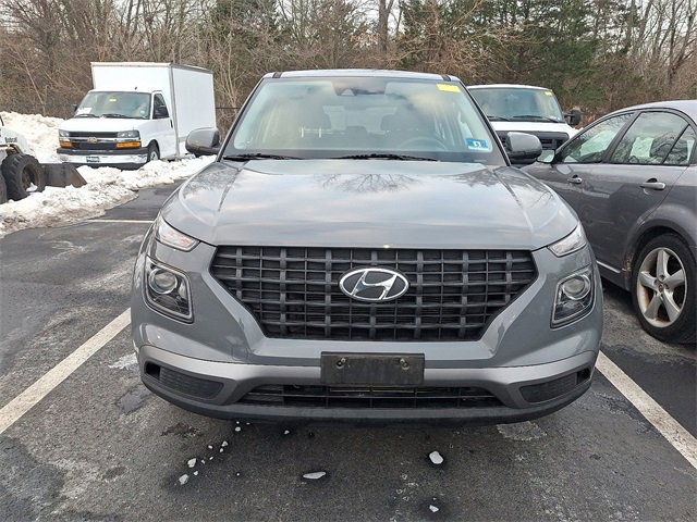 Used 2020 Hyundai Venue SE image 3