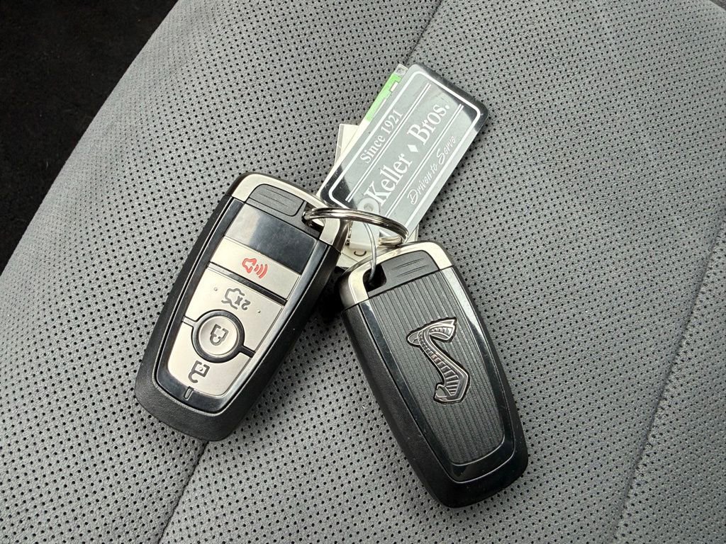 Certified 2019 Ford Mustang Shelby GT350 w/ Technology Package image 27