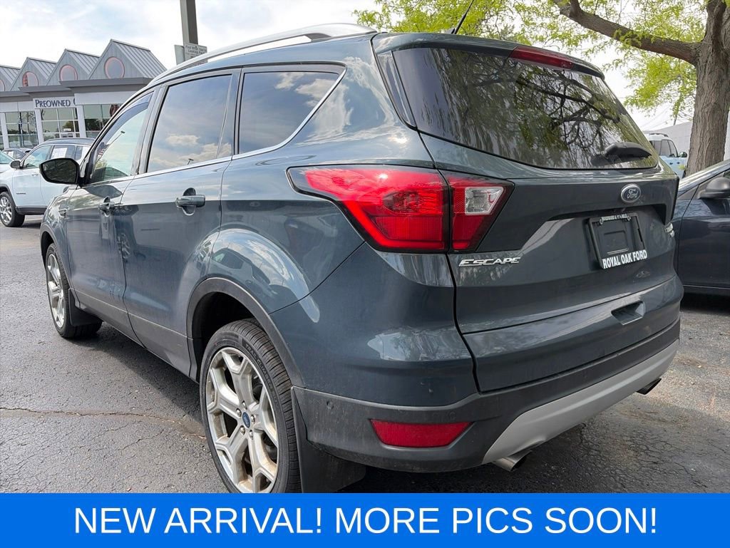 Certified 2019 Ford Escape Titanium AWD/4WD image 3