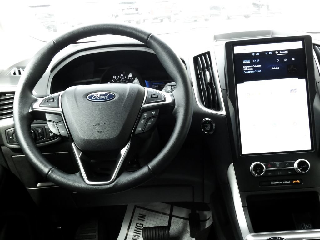 Certified 2024 Ford Edge SEL w/ Convenience Package AWD/4WD image 12