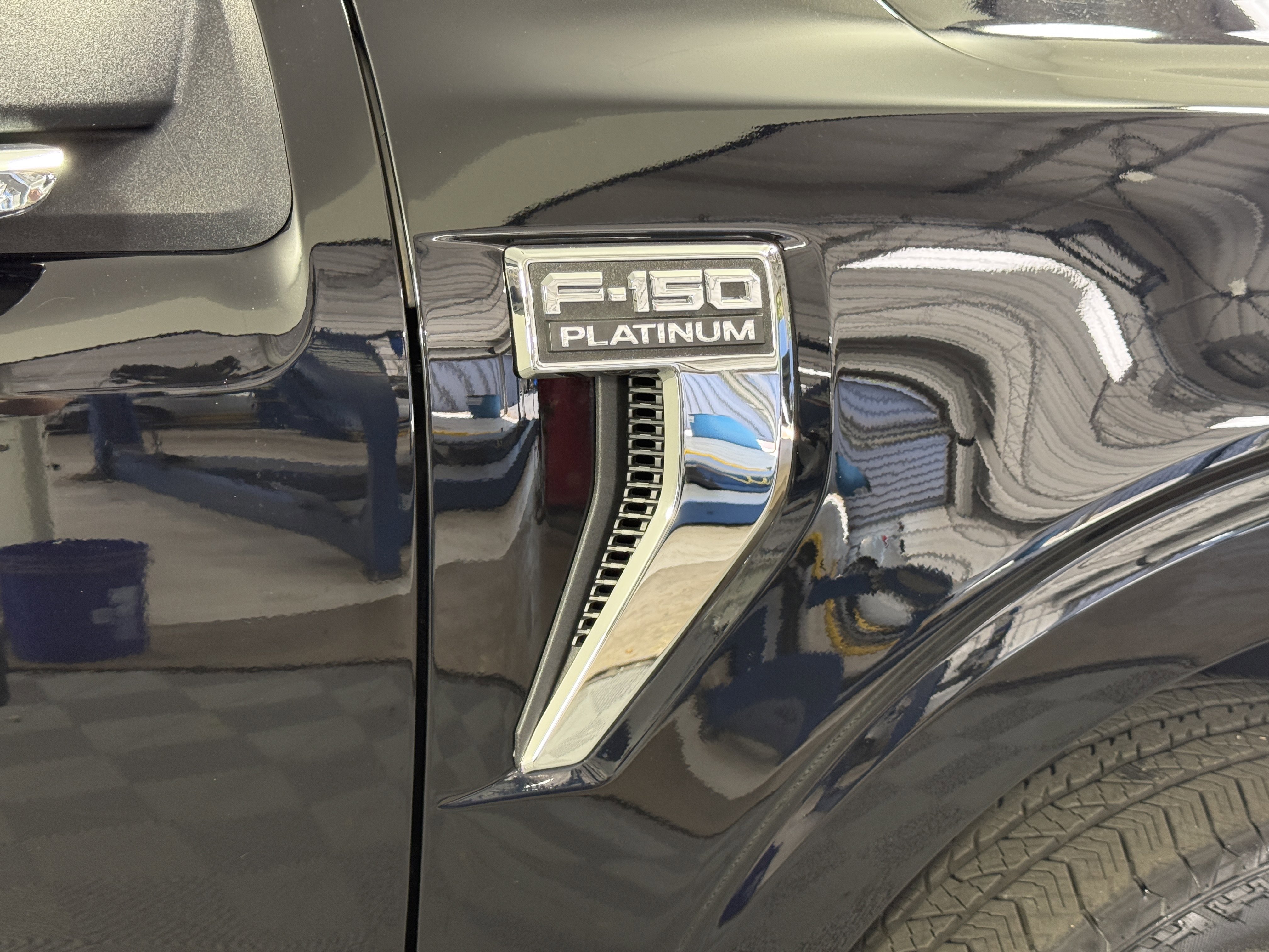 Certified 2022 Ford F150 Platinum w/ Equipment Group 701A High AWD/4WD image 9