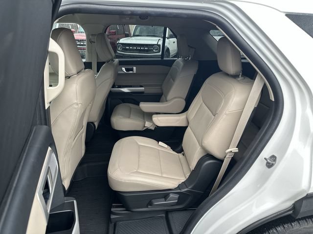 Certified 2022 Ford Explorer Limited w/ Equipment Group 301A RWD image 22
