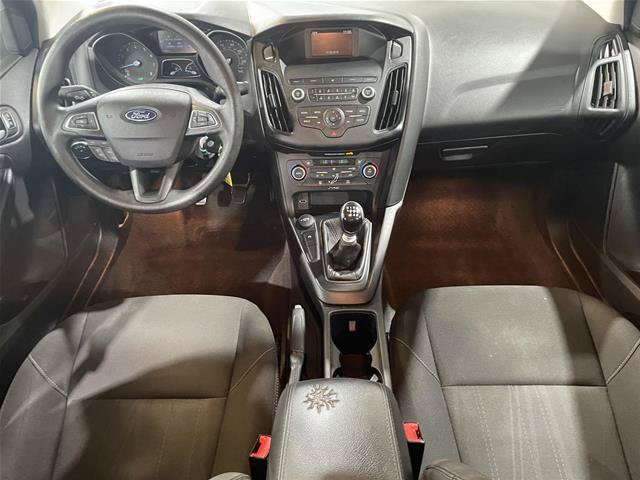 Certified 2018 Ford Focus SE FWD image 14