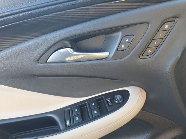 Used 2019 Buick Envision Premium w/ Driver Confidence Package AWD/4WD image 21