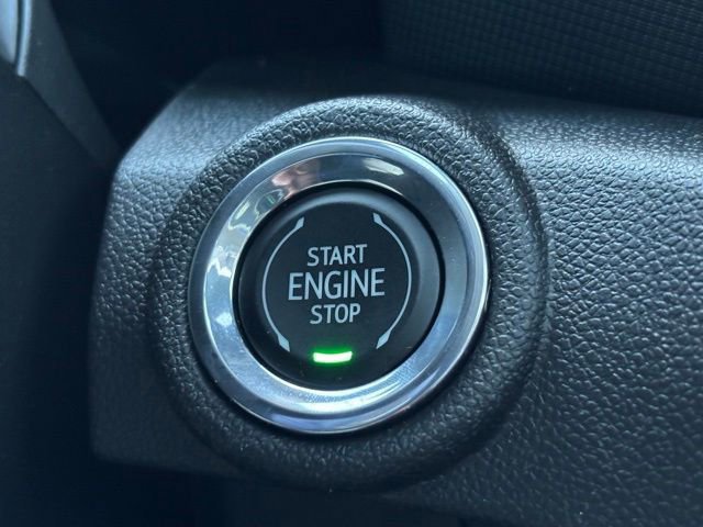 Used 2023 Chevrolet TrailBlazer RS w/ Sun and Liftgate Package image 39