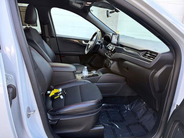 Certified 2026 Ford Escape ST-Line AWD/4WD image 28