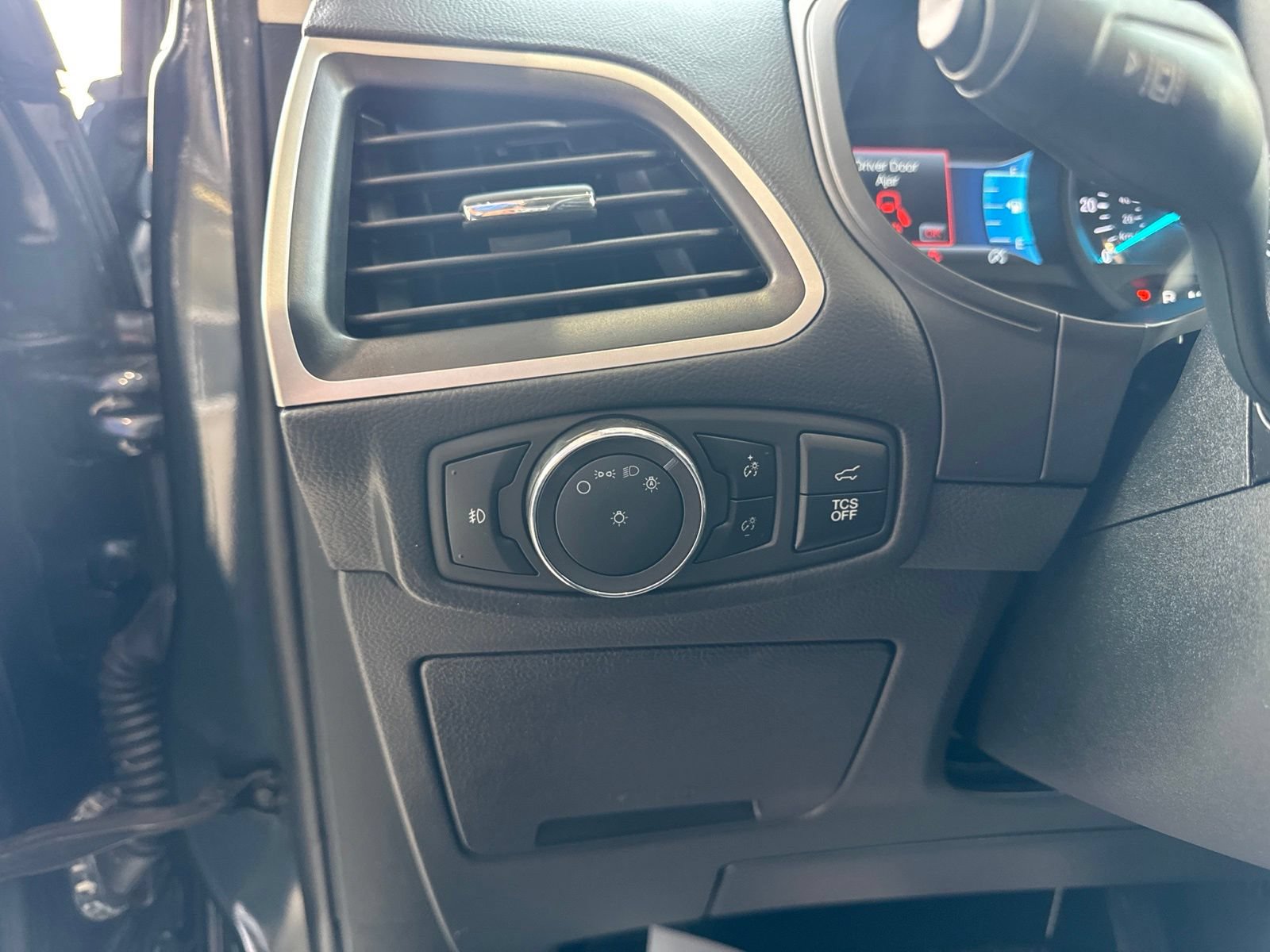 Certified 2024 Ford Edge SEL w/ Convenience Package AWD/4WD image 26
