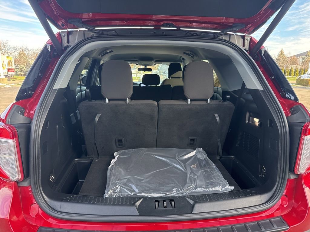 Certified 2022 Ford Explorer XLT image 50