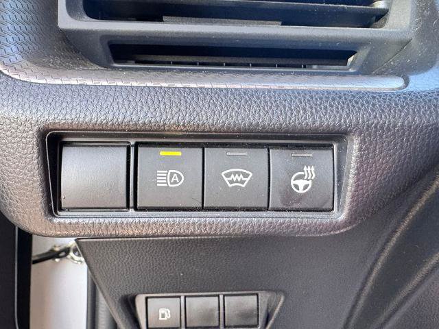 Used 2024 Toyota Prius XLE FWD image 20