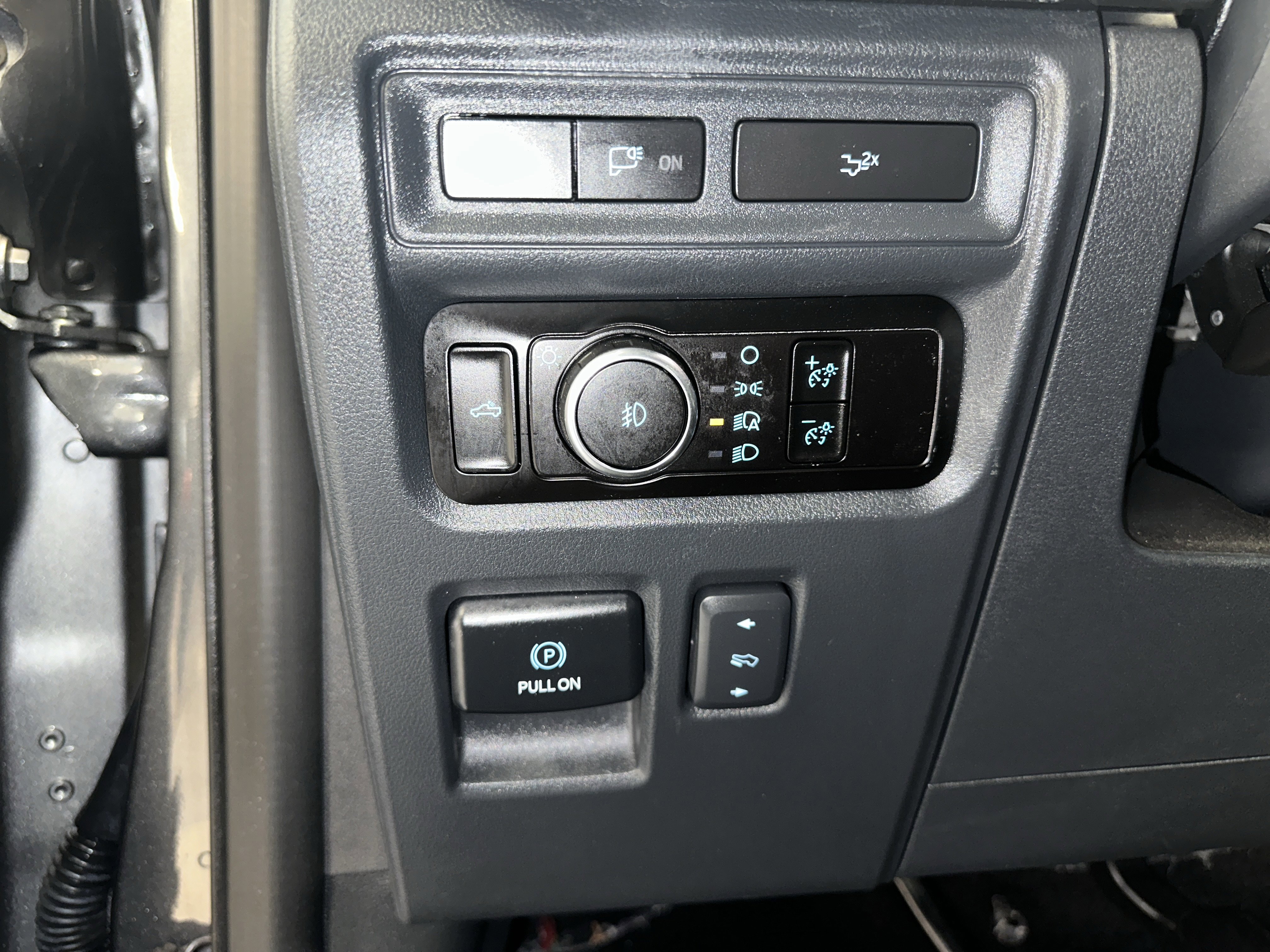 Certified 2023 Ford F150 XLT w/ Equipment Group 302A High image 25