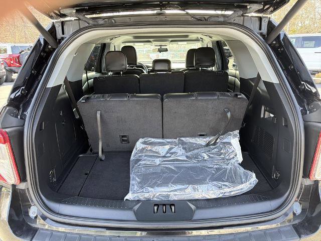 Certified 2022 Ford Explorer XLT w/ Equipment Group 202A image 37