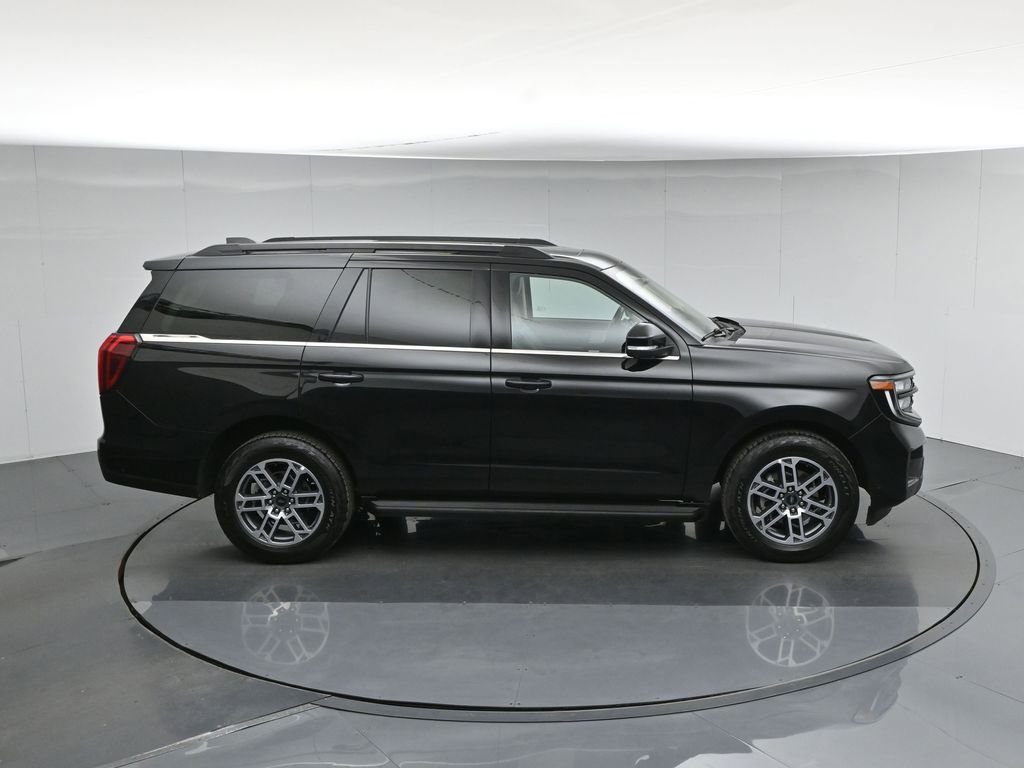 Certified 2025 Ford Expedition Active AWD/4WD image 45