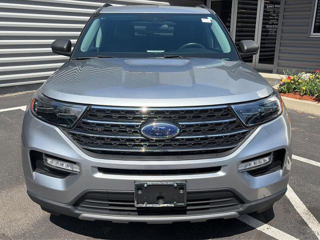 Certified 2023 Ford Explorer XLT w/ Equipment Group 202A AWD/4WD image 8