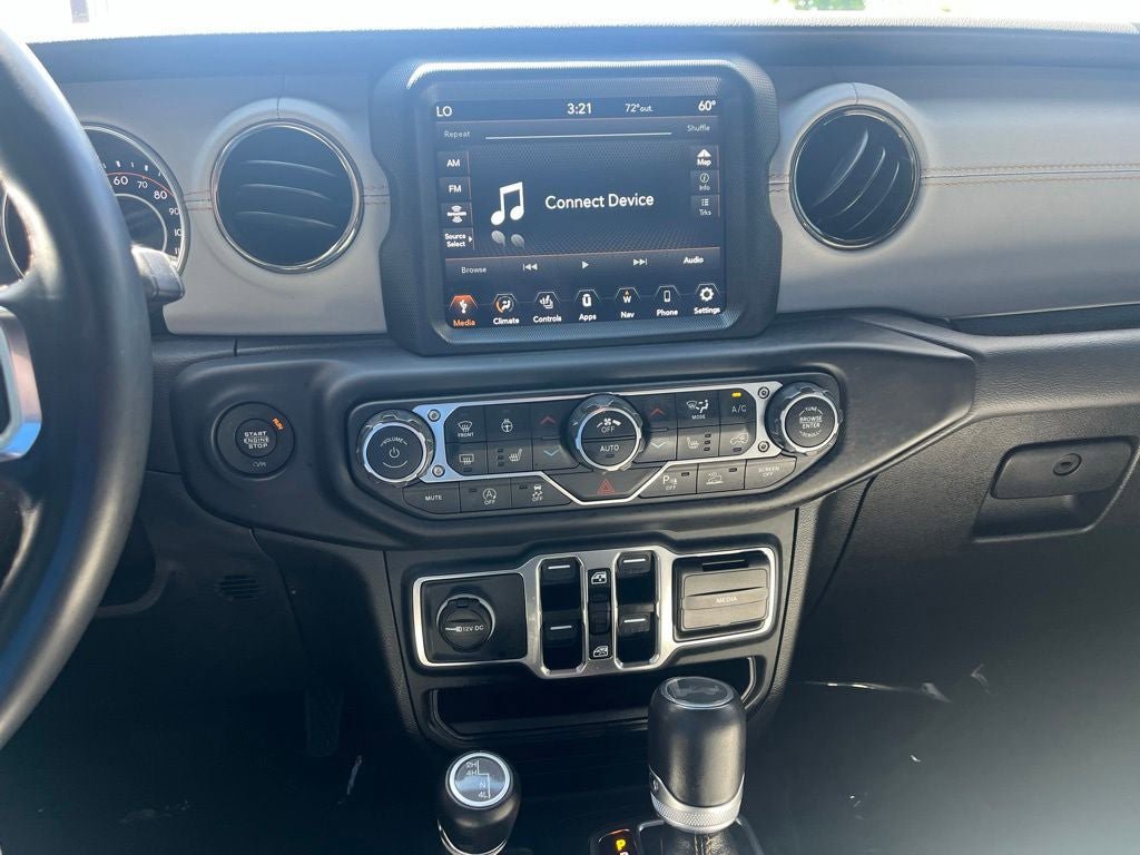 Used 2023 Jeep Wrangler Unlimited Sahara AWD/4WD image 30