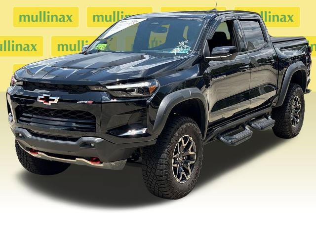 Used 2024 Chevrolet Colorado ZR2 w/ ZR2 Convenience Package III AWD/4WD image 14