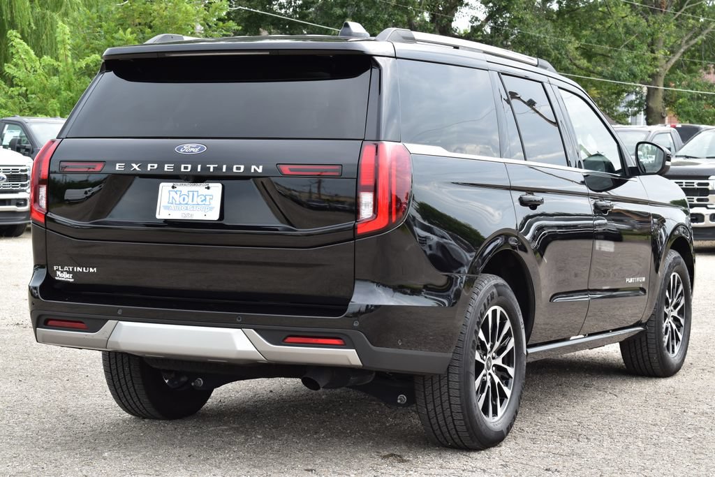 Certified 2025 Ford Expedition Platinum AWD/4WD image 7