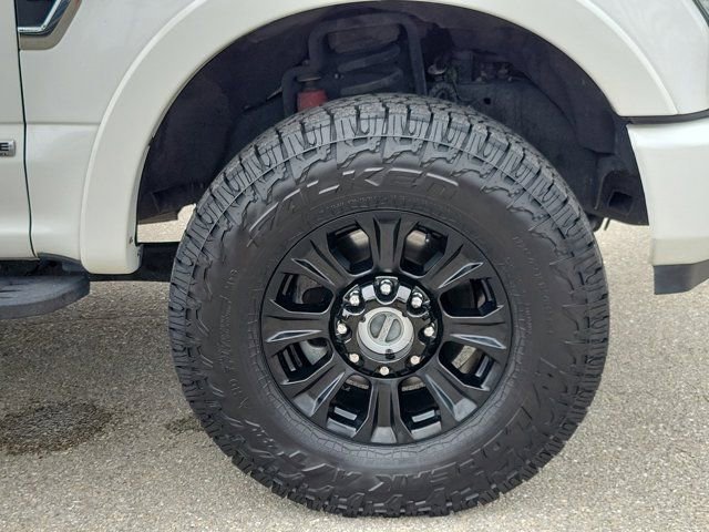 Certified 2022 Ford F250 Platinum w/ Tremor Off-Road Package AWD/4WD image 14
