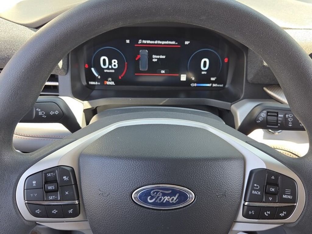 Certified 2026 Ford Explorer Active RWD image 27